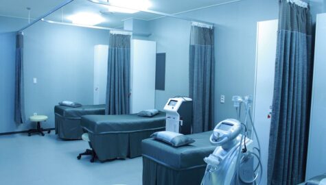 Hospital ward 1338585 1920 08