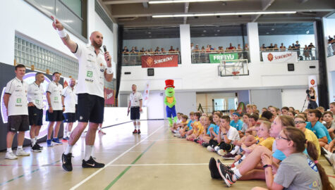 Marcin gorat camp