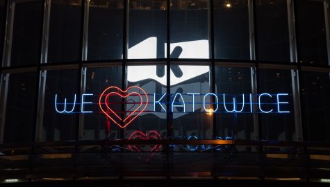 Neon galeria katowicka 2023