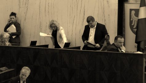 Nocna zmiana kałuża, chełstowski