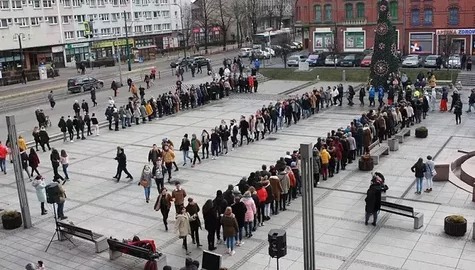 Polonez na rynku w rudzie