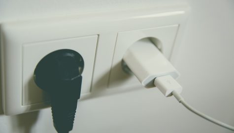 Power outlet g87ea7ffe7 1920