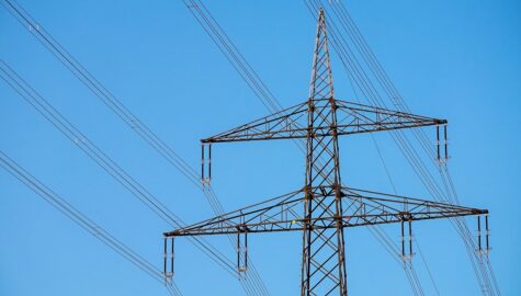 Power pole 3304946 1920