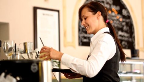 Praca na wakacje skladki