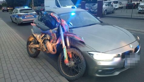 Ucieczka nastolatkow motocyklem