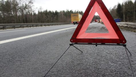 Warning triangle 1412348 1920 01