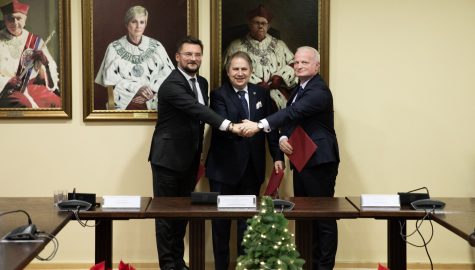 ŚUM przejmie budynki po szpitalu MS Wi A umowa intencyjna podpisana Fot K Kalkowski