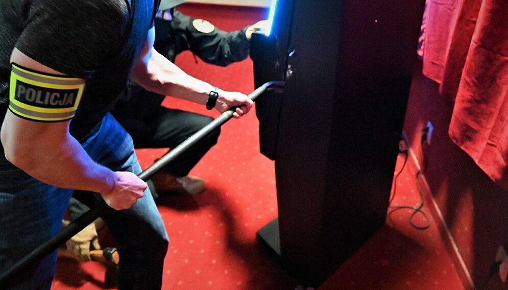 rozbicie grupy przestępczej zajmującej się hazardem