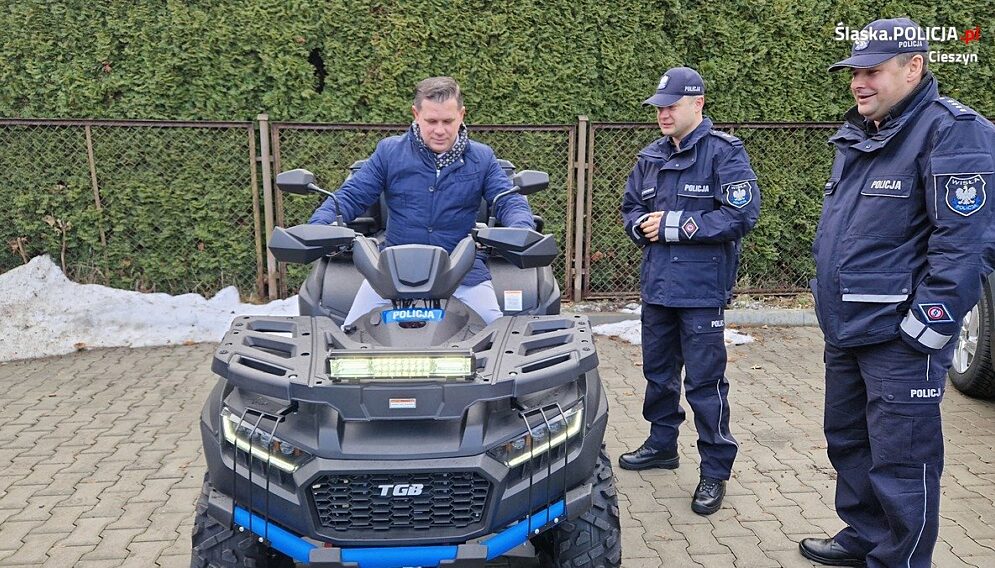 nowe radiowozy w Wiśle i Istebnej