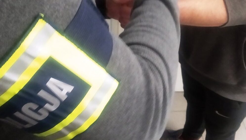 43 676075