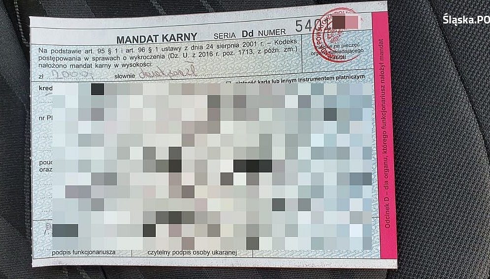 52 701763
