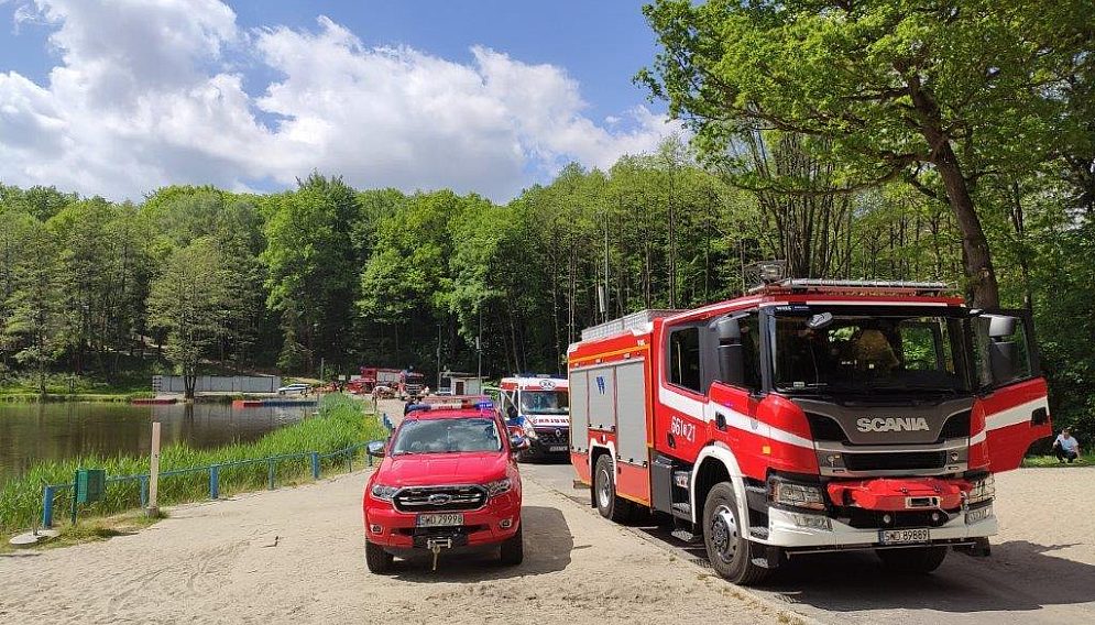 5aed04a4 17d9 4a9d bc12 dda2402e9d61