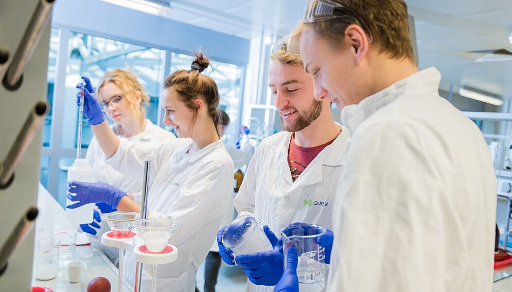 99c338bb904f0b273a67e4b7788f4477