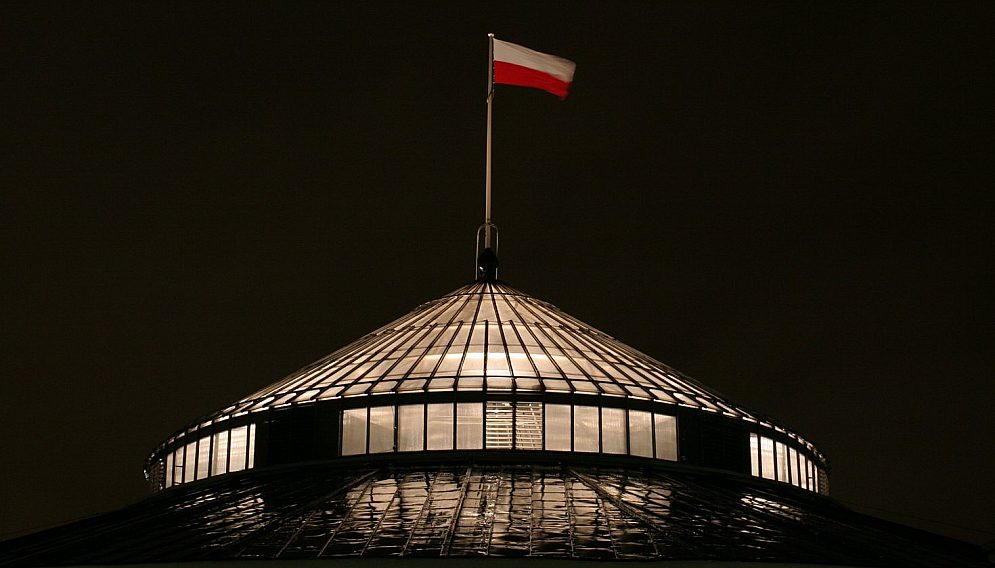 F Px69 YE Xs A4 Jcr7