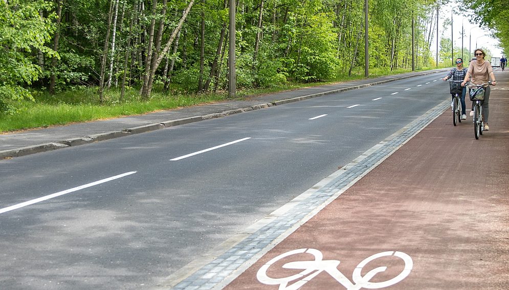 Katowice rozwijają infrastrukturę rowerową Droga rowerowa wzdłuż ulicy Gospodarczej fot S Rybok