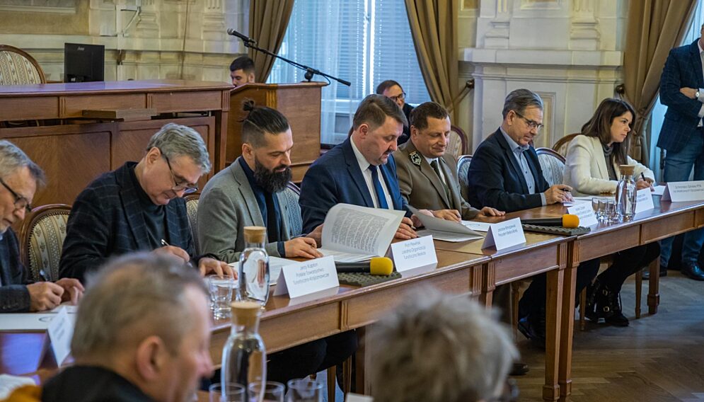 LOOP266 08 luty 2023 2000x1333