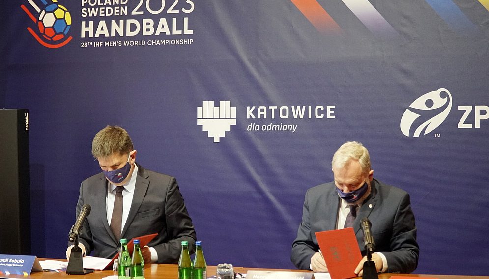 Podpisanie dokumentow fot M Malina