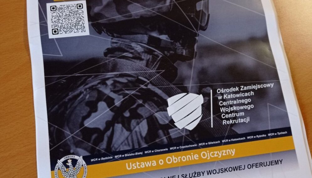 Wojskowe autobusy w katowickim PKM fot 4