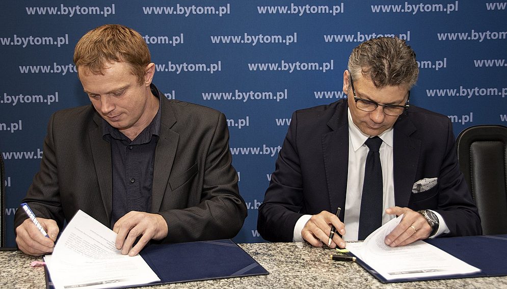 Zdjecia z podpisania umowy 2