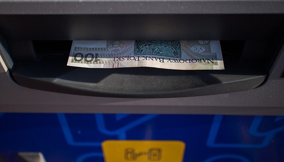 Atm g0e4f6391f 1920