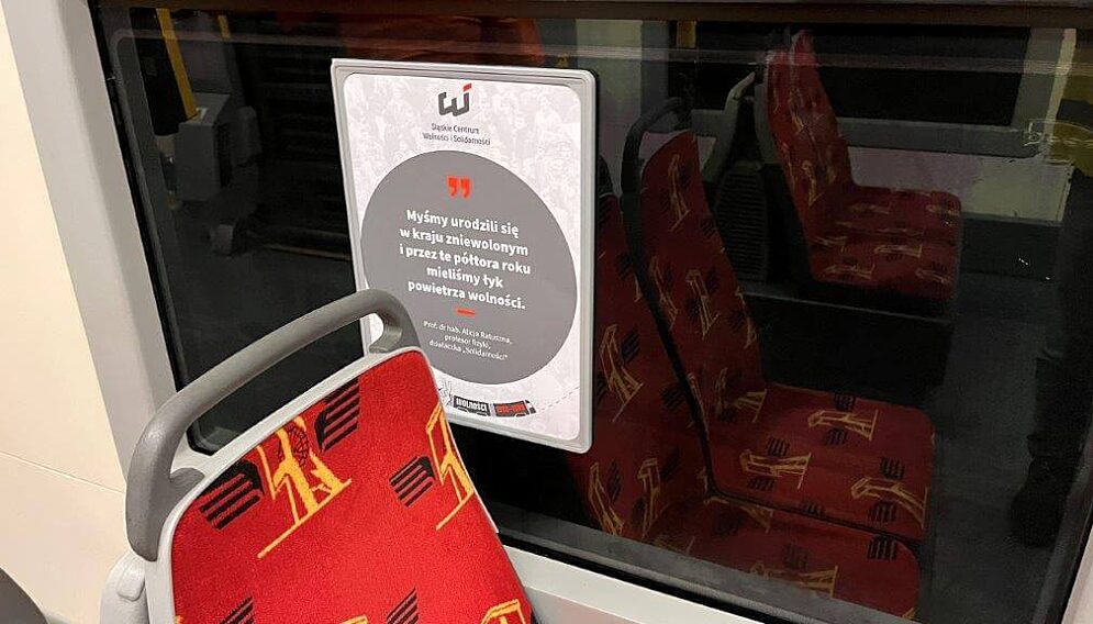 Zdjęcie hasła wewnątrz bany wolnosci