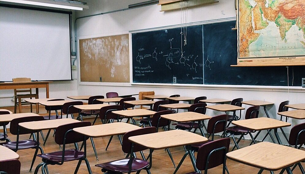 Classroom gf3fe640ba 1920