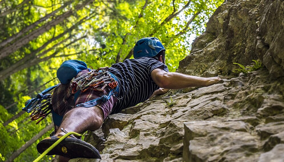Climbing 2609319 1920