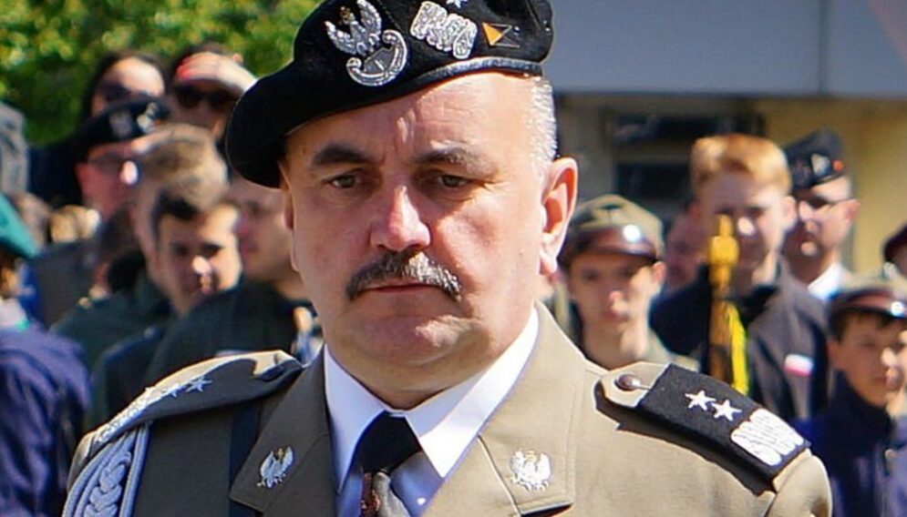 Csm Gen dyw J Mika 03e9467dd0