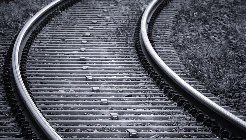 Csm railway tracks 3703349 1920 1 23a0a73821