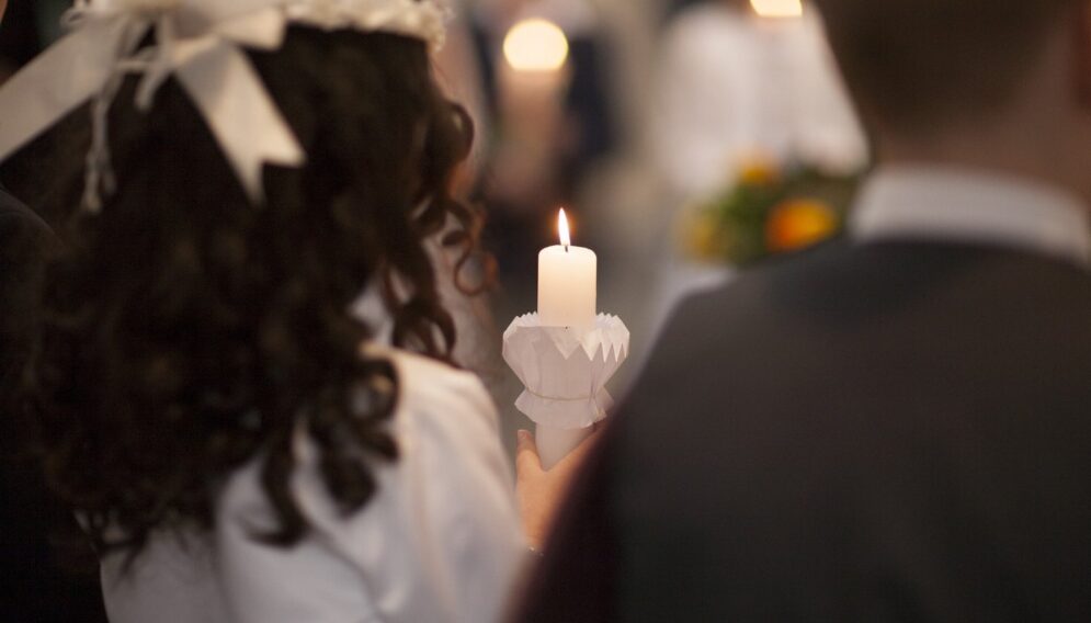 First communion 4941732 1920