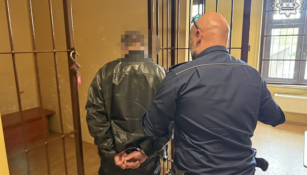 Fotografowal dzieci z ukrycia