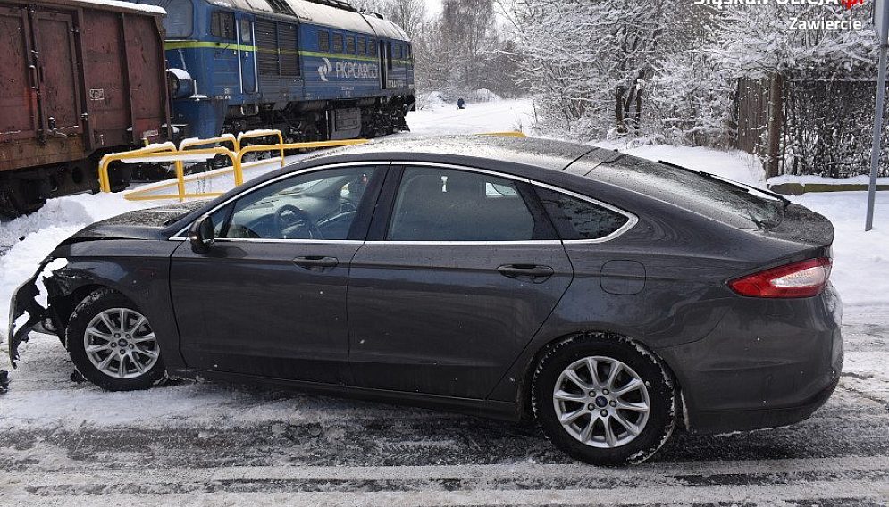 Kolizja z pociagiem w zawierciu