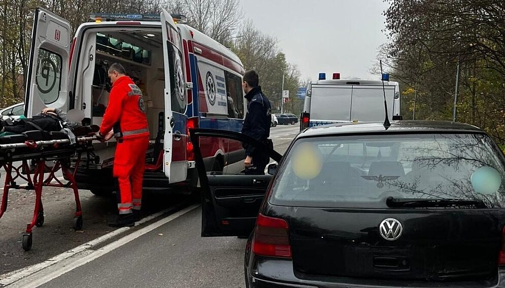 Mezczyzna zaslabl za kierownica