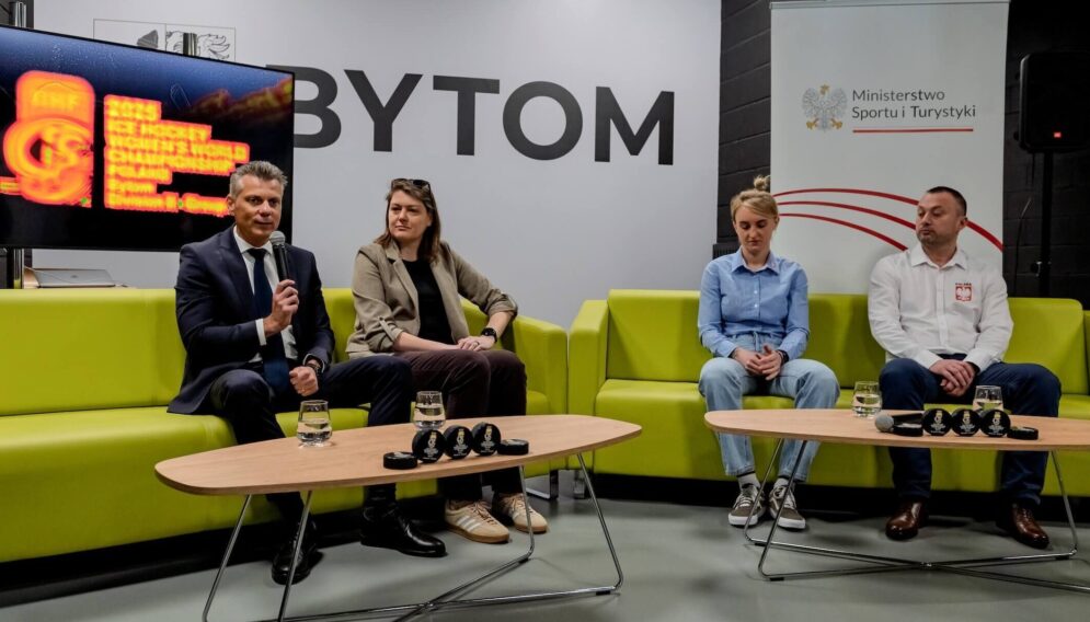 Mistrzowsta swiata w hokeju kobiet bytom