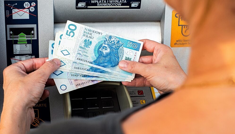 Oszustwo na reklamacje w bankach