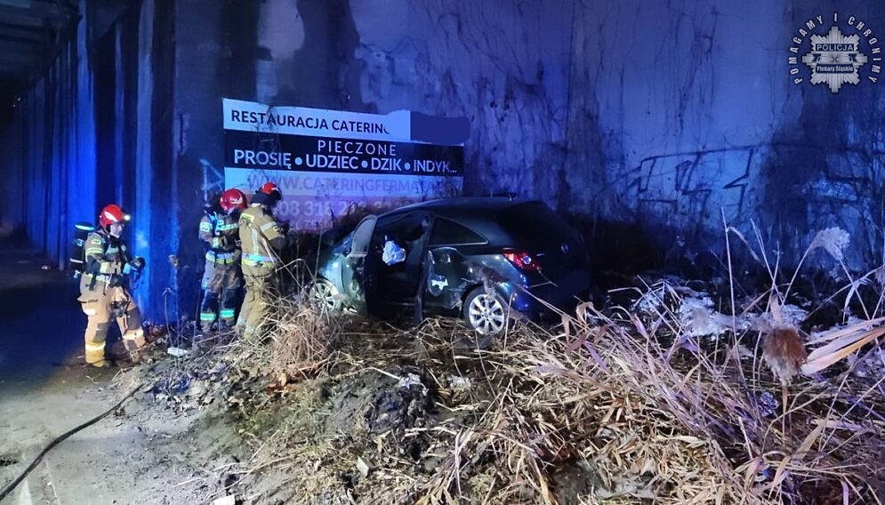 Pijana wjechala we wiadukt