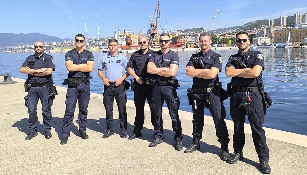 Polscy policjanci za granica