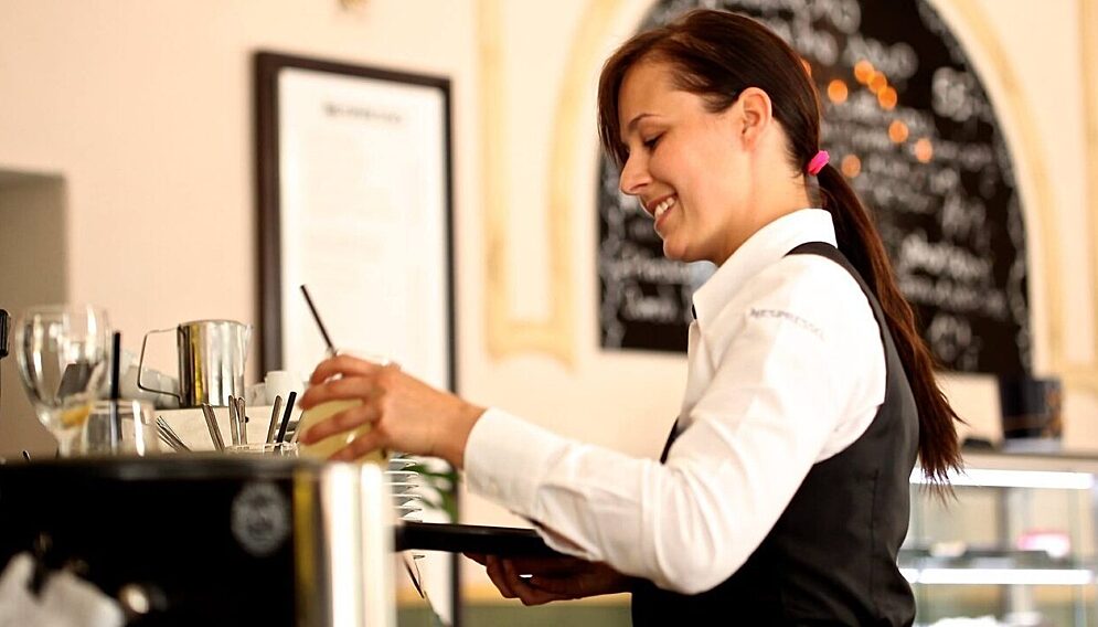 Praca na wakacje skladki