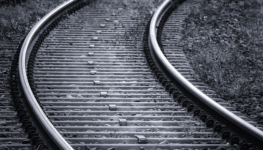 Railway tracks g3e97a2d33 1920