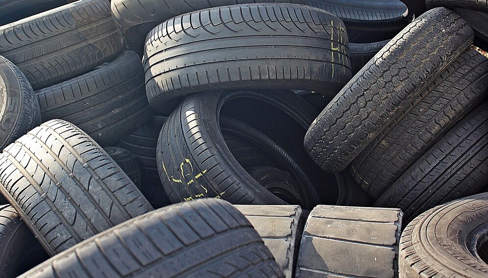 Tire gc77ee68d7 1920