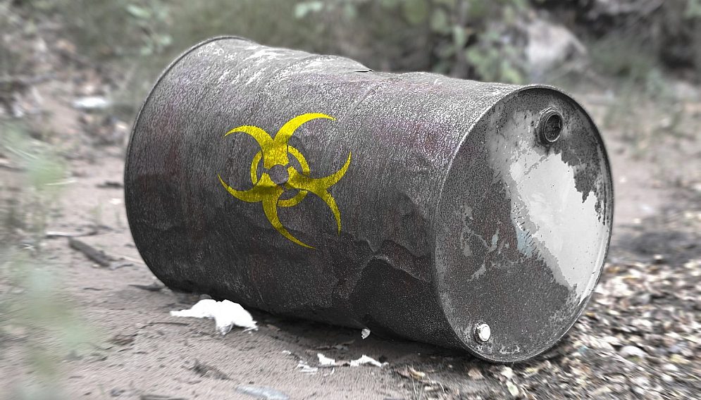 Toxic waste g915198ee7 1920
