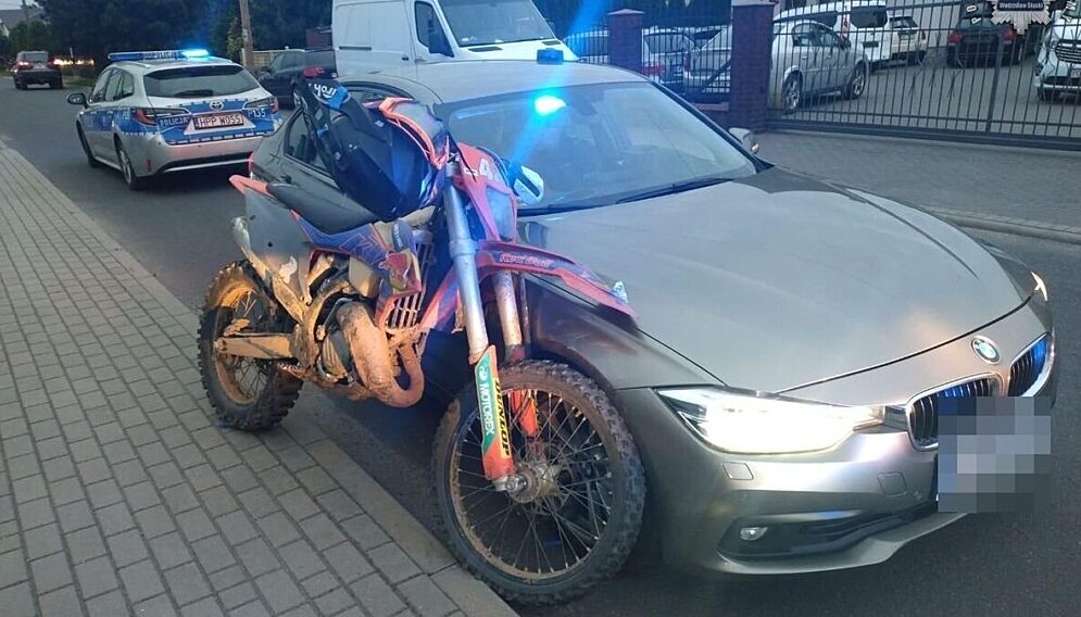 Ucieczka nastolatkow motocyklem