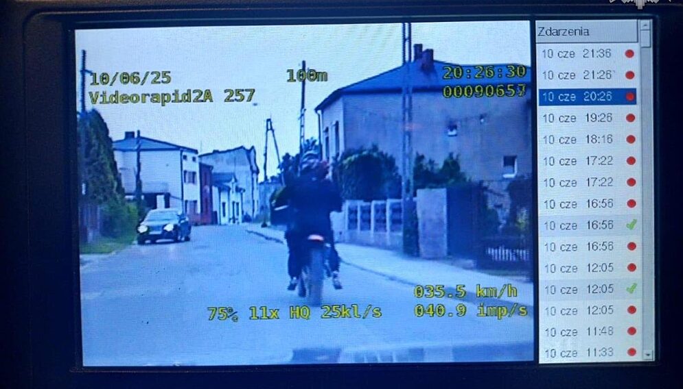 Ucieczka nastolatkow na motocyklu