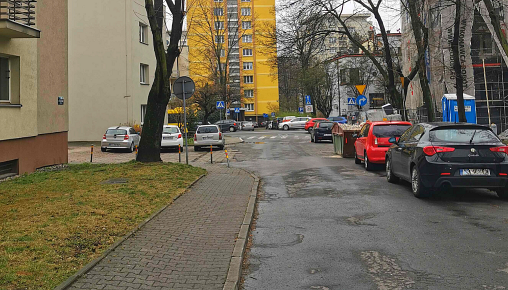 Ul Broniewskiego 2 fot KAW