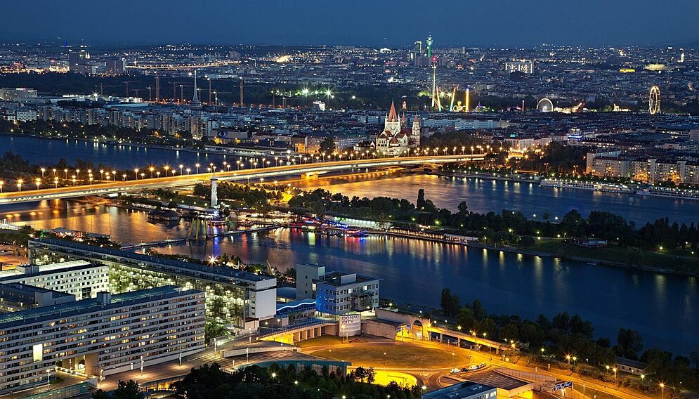 Vienna g1f942ec6e 1920
