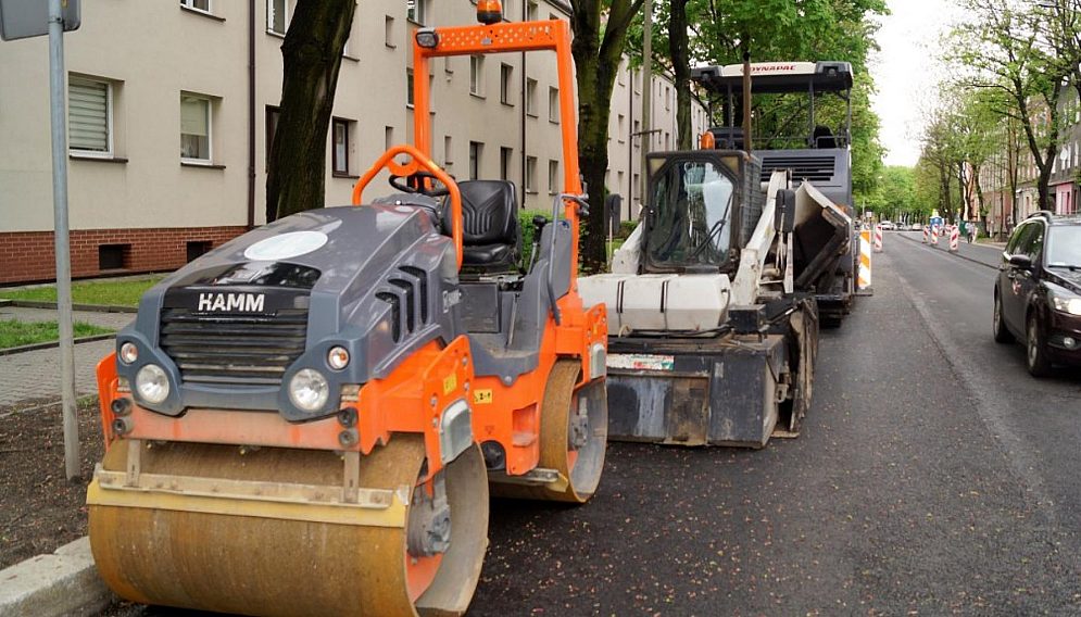 Walec i koparka 1024x576