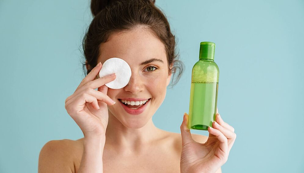 Wieloetapowa pielegnacja twarzy