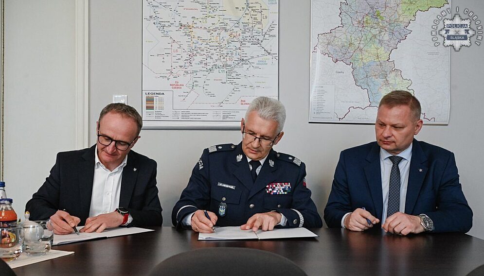 Wojewodztwo slaskie wspiera policje