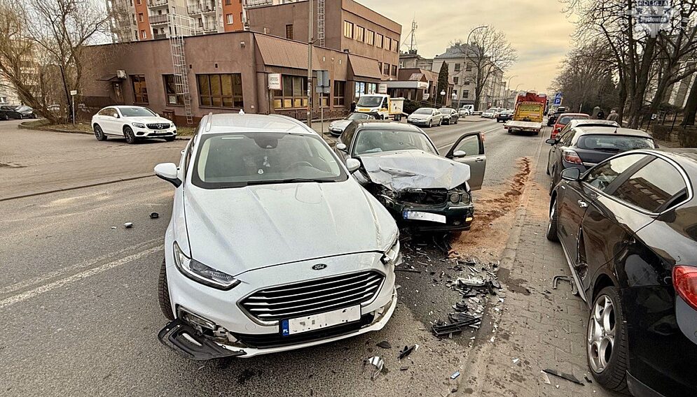 Wypadek mikolowska dzisiaj