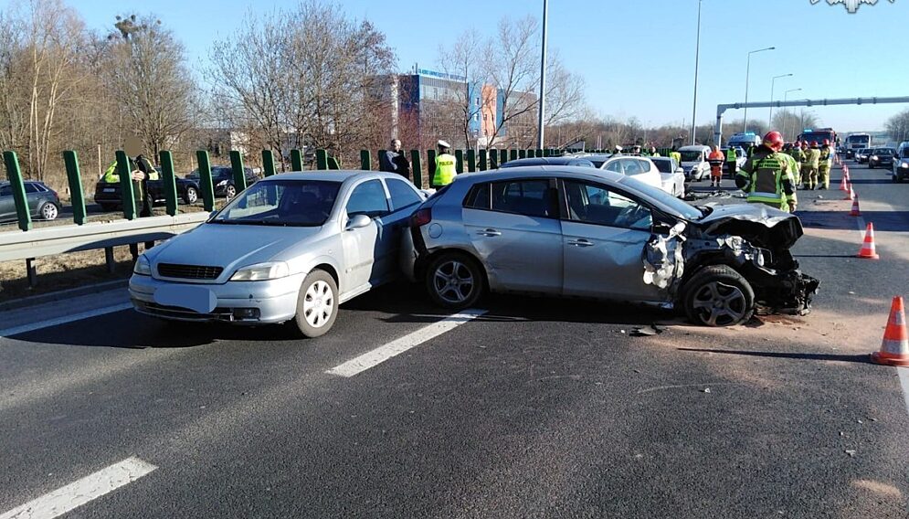 Wypadek na s52 w bielsku